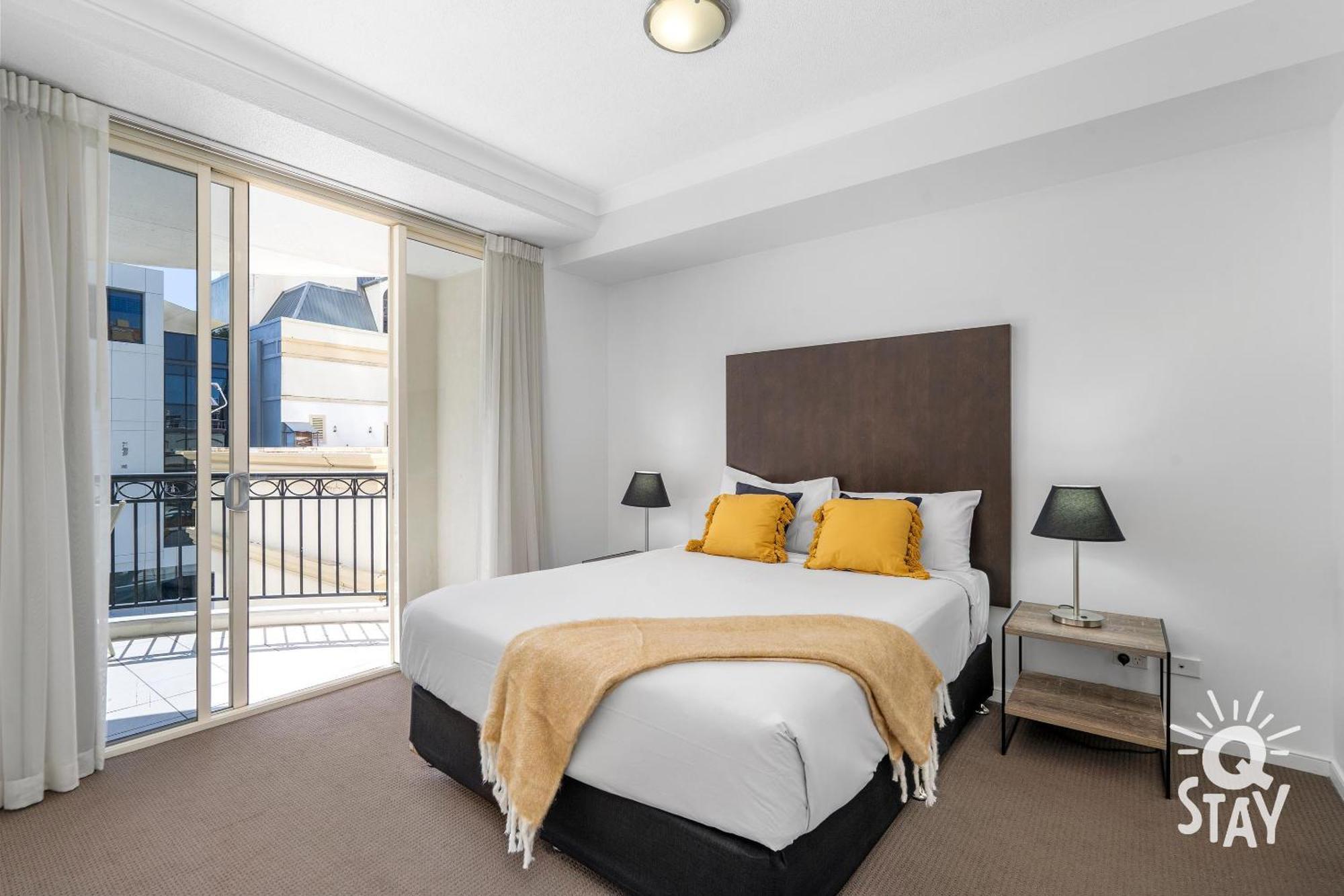 Chevron Renaissance Surfers Paradise Mid Week Madness Deal - Q Stay Gold Coast Buitenkant foto