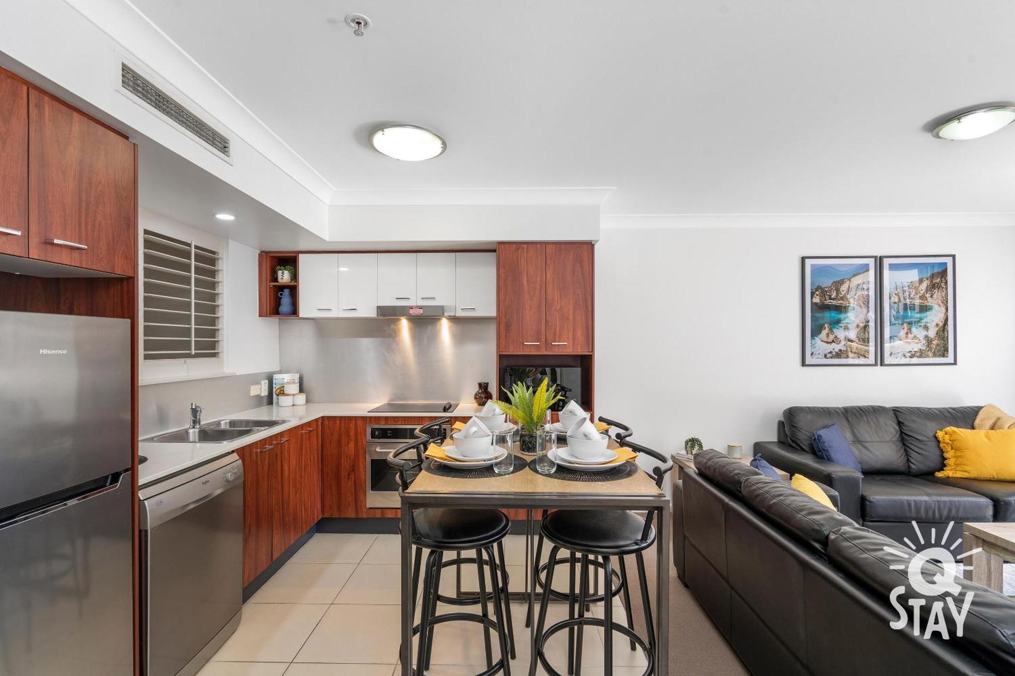 Chevron Renaissance Surfers Paradise Mid Week Madness Deal - Q Stay Gold Coast Buitenkant foto