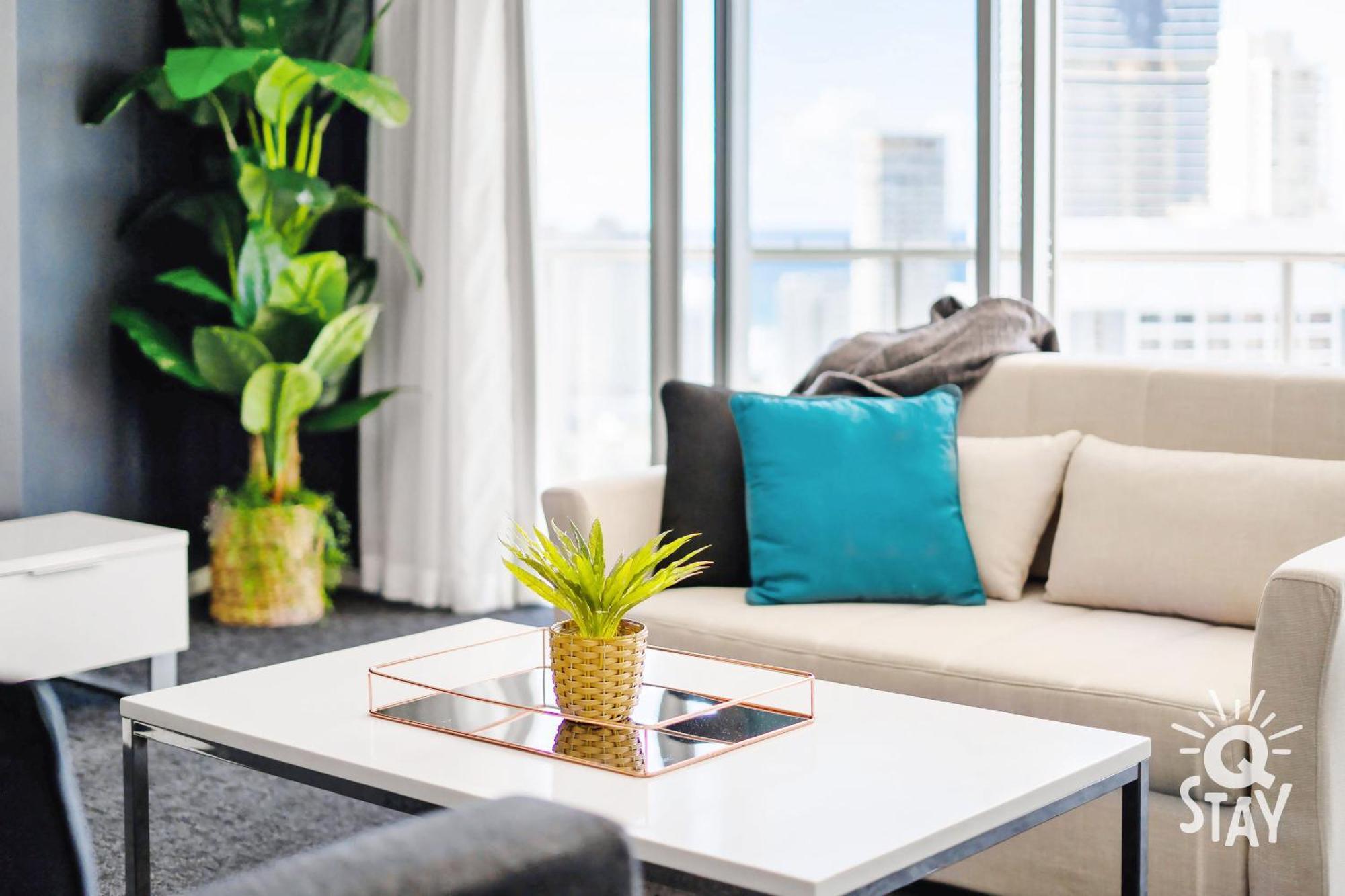 Chevron Renaissance Surfers Paradise Mid Week Madness Deal - Q Stay Gold Coast Buitenkant foto