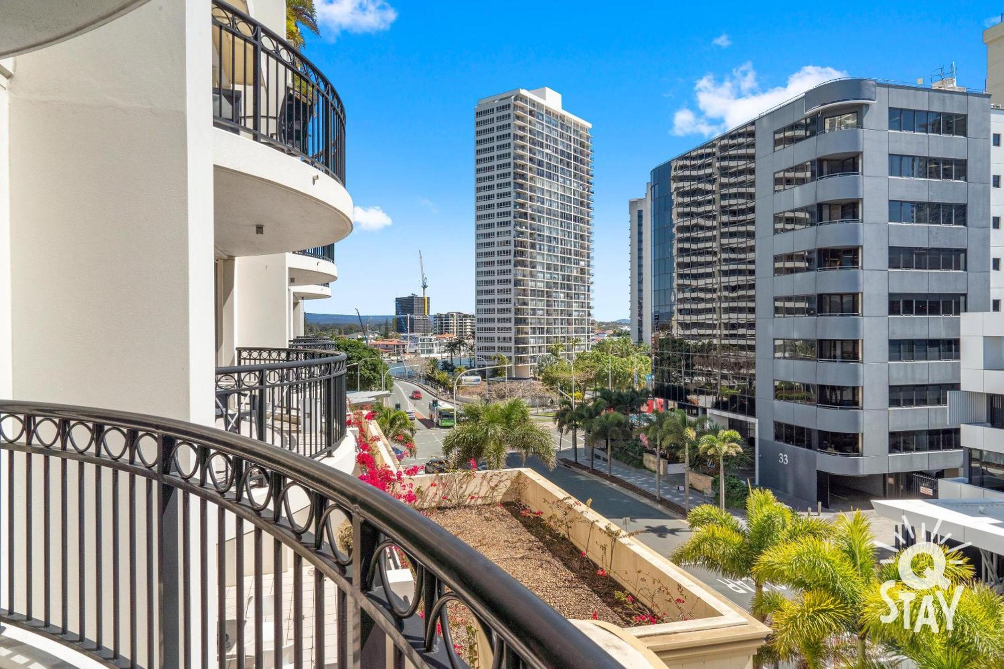 Chevron Renaissance Surfers Paradise Mid Week Madness Deal - Q Stay Gold Coast Buitenkant foto