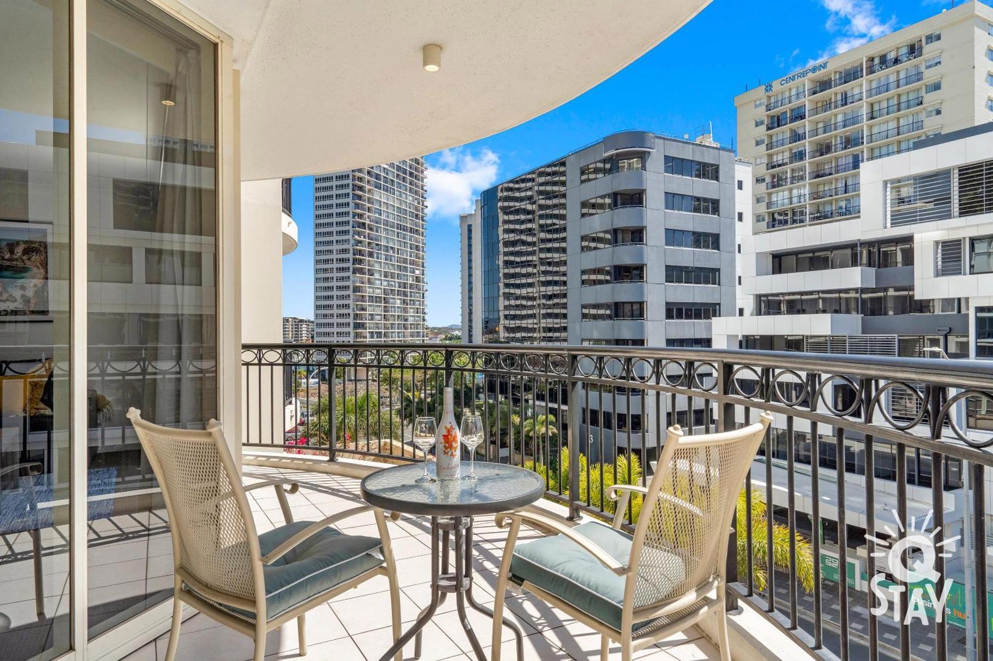 Chevron Renaissance Surfers Paradise Mid Week Madness Deal - Q Stay Gold Coast Buitenkant foto