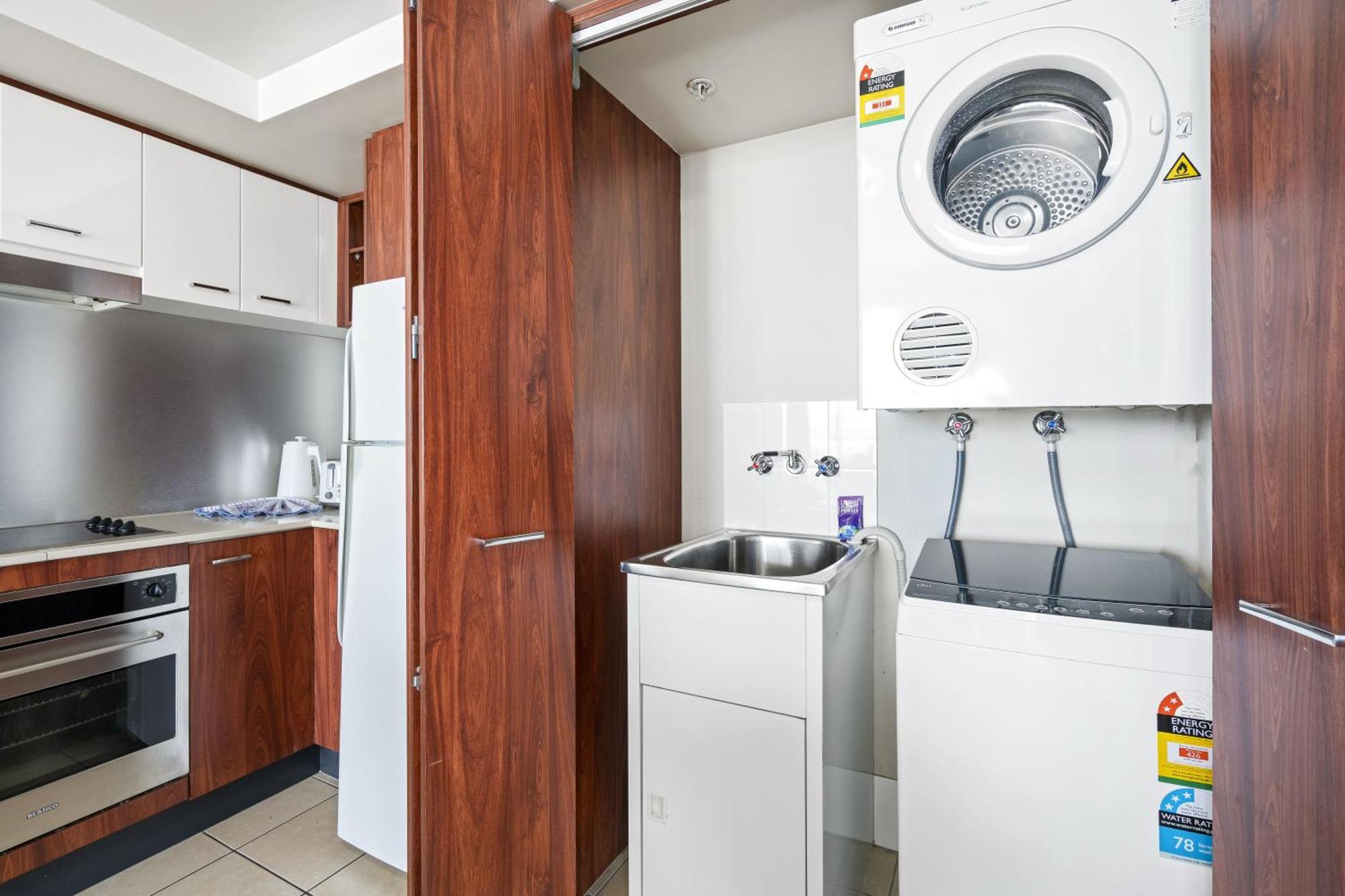 Chevron Renaissance Surfers Paradise Mid Week Madness Deal - Q Stay Gold Coast Buitenkant foto