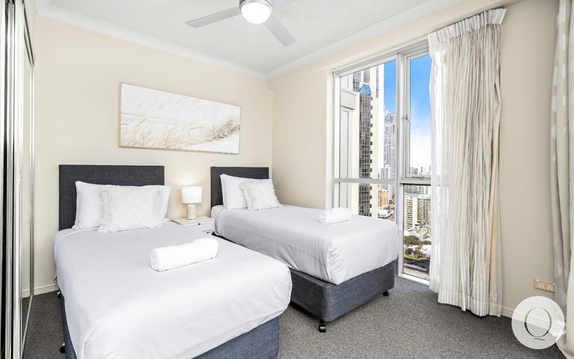 Chevron Renaissance Surfers Paradise Mid Week Madness Deal - Q Stay Gold Coast Buitenkant foto