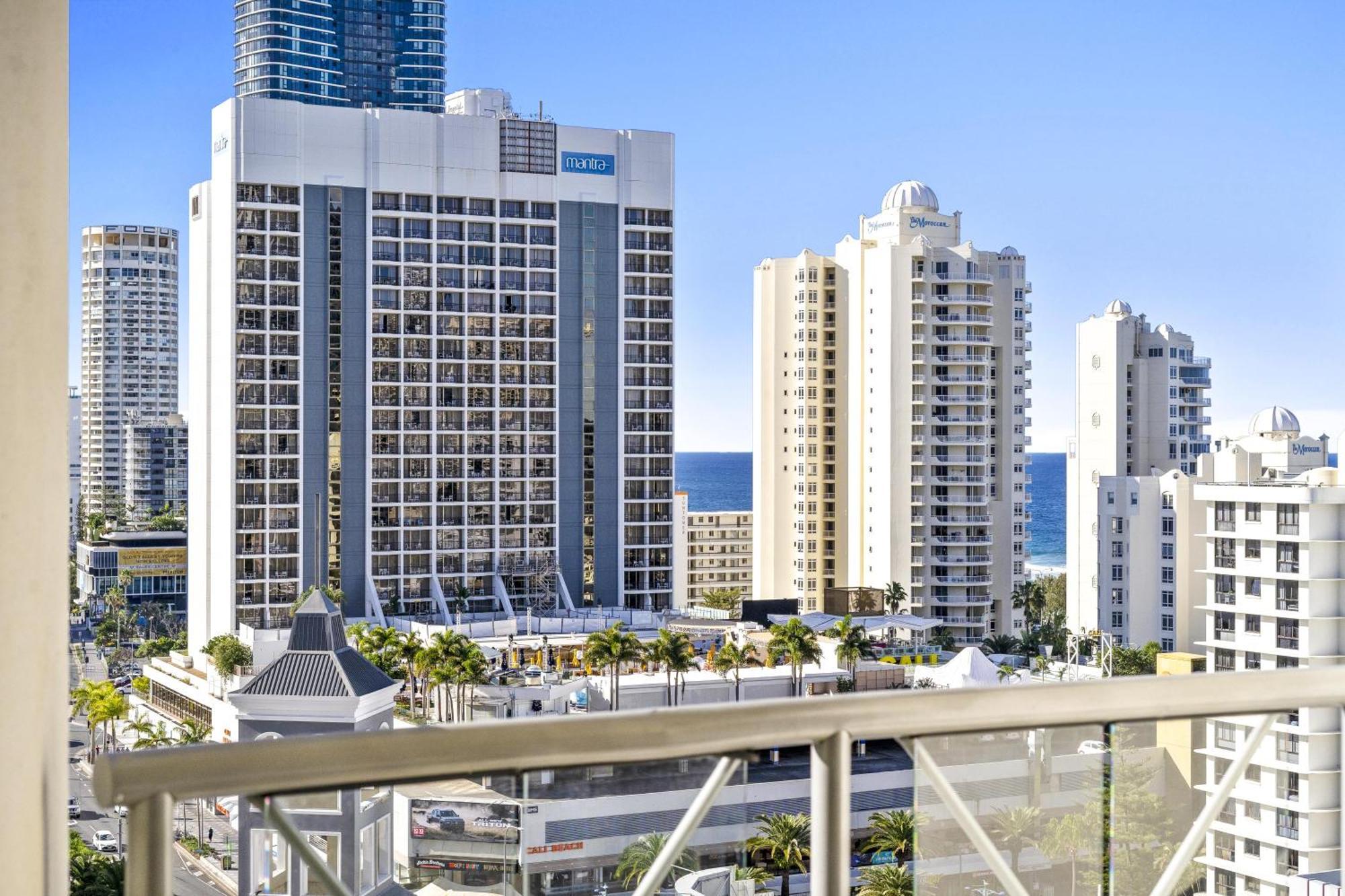 Chevron Renaissance Surfers Paradise Mid Week Madness Deal - Q Stay Gold Coast Buitenkant foto
